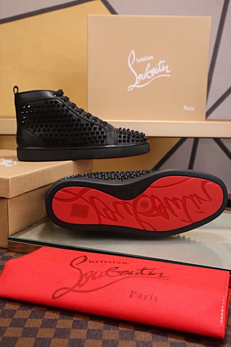 Ex-factory price 480. christian louboutin (CL red sole shoes) counter nail series, high-top casual sneakers for couples 📢 📢 📢 Exclusive hot style release 🎈🎈💪 Movable latex feet 👻 Finished outsole stitching line [satisfied] 😝Female 35-40# Male 38#-46, global supply😝 [Top version]: original imported cowhide upper, top original leather lining, original molded TPU outsole, original 1:1 detail processing, original shoe last, large quantity available from stock,